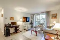 205 1740 SOUTHMERE CRESCENT - thumbnail 3