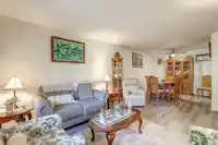 205 1740 SOUTHMERE CRESCENT - thumbnail 4