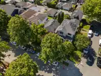 116 E 37TH AVENUE - thumbnail 3