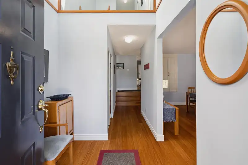 1518 MAHON AVENUE - photo 2 of 39