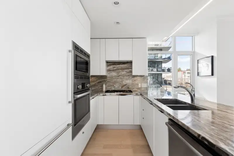 409 185 VICTORY SHIP WAY - photo 4 of 38