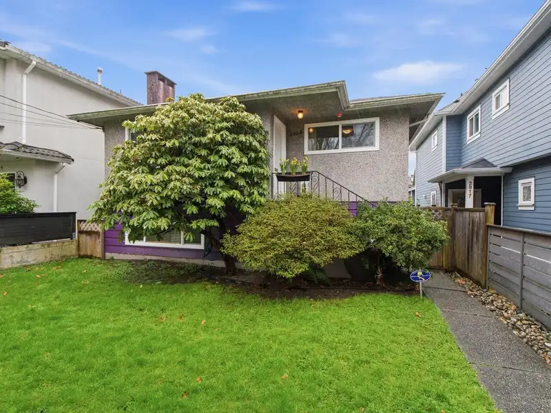 2935 VICTORIA DRIVE - photo 1 of 30