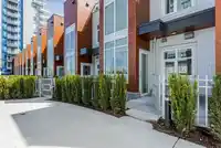 8539 201 STREET - thumbnail 2