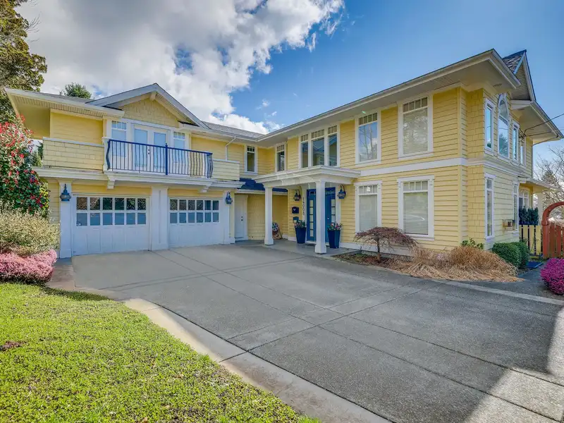 14008 MARINE DRIVE - photo 3 of 40