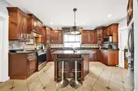 6358 167B STREET - thumbnail 12