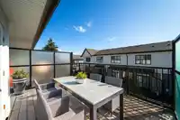 17 7039 MACPHERSON AVENUE - thumbnail 32