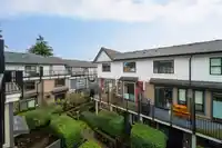 17 7039 MACPHERSON AVENUE - thumbnail 33