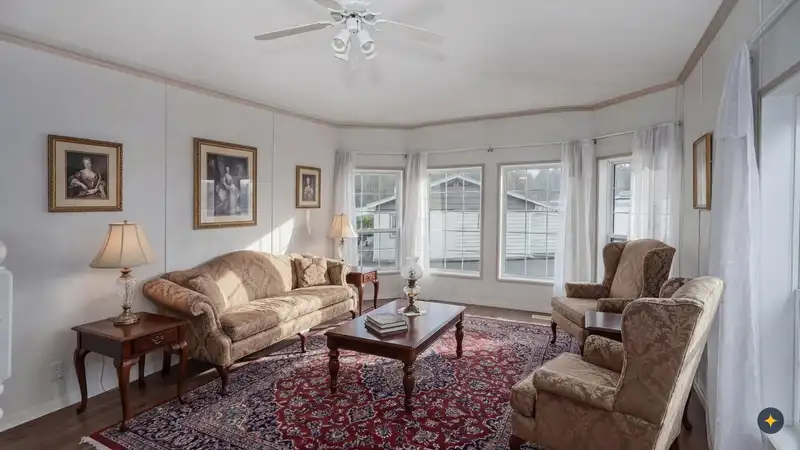 52 3931 198 STREET - photo 2 of 34