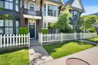 25 33460 LYNN AVENUE - thumbnail 2