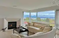 10 2575 TOLMIE STREET - thumbnail 3