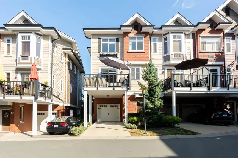 34 8068 207 STREET - photo 1 of 24