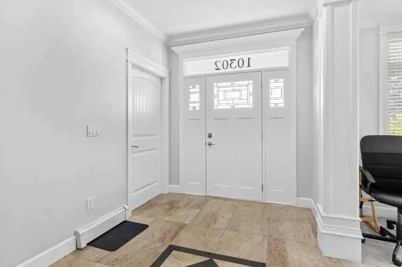 10302 MAIN STREET - photo 4 of 35
