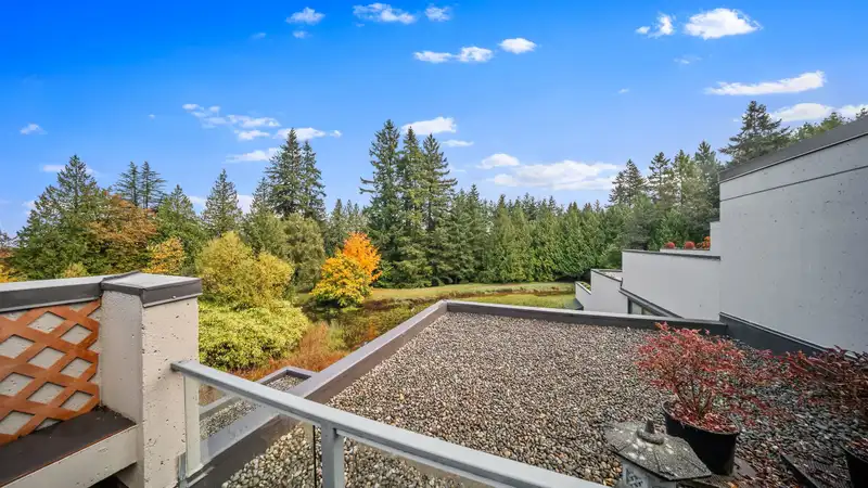 404 4900 CARTIER STREET - photo 3 of 28