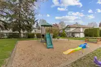 65 9045 WALNUT GROVE DRIVE - thumbnail 24