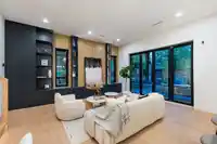 487 E 31ST AVENUE - thumbnail 1