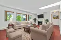 404 19645 64 AVENUE - thumbnail 2