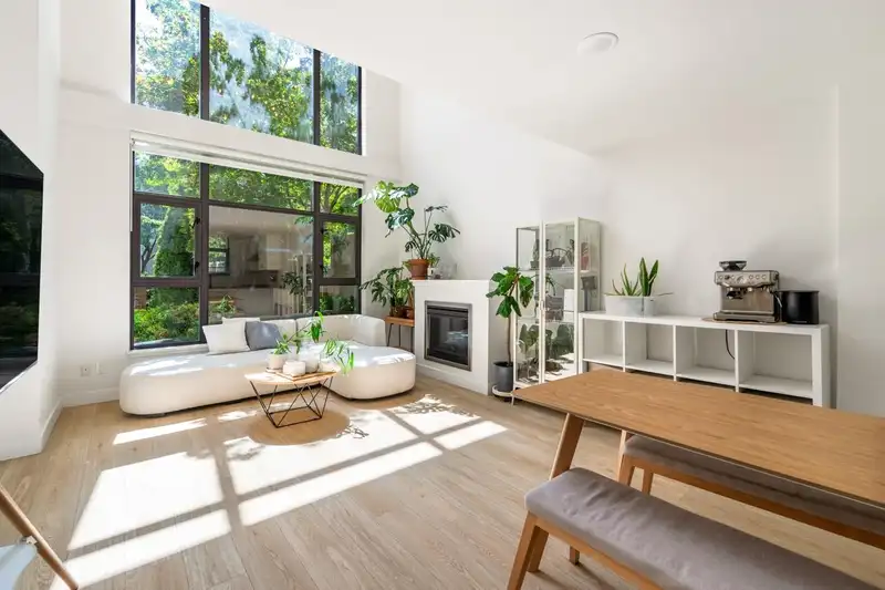 7021 17TH AVENUE - photo 4 of 40