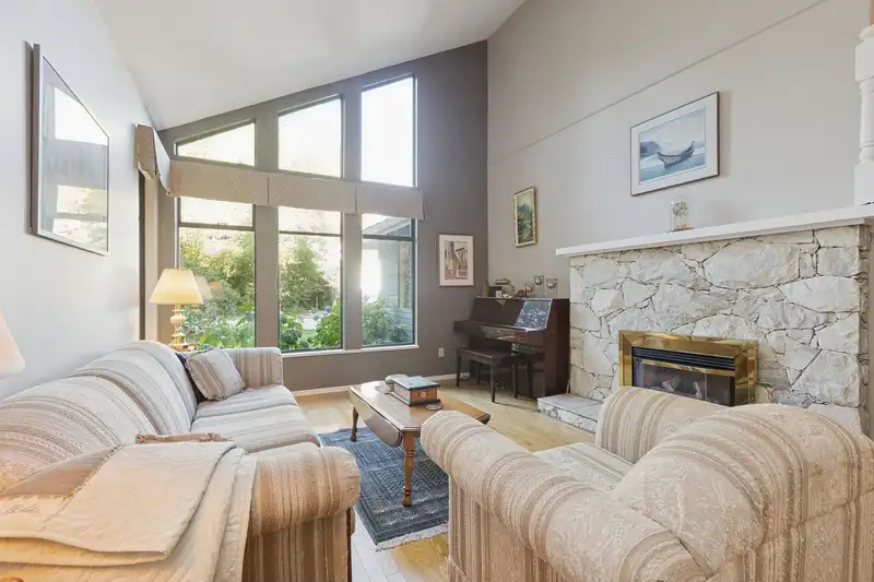 2102 KIRKSTONE PLACE - photo 4 of 40