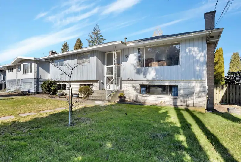 14663 109 AVENUE - photo 1 of 34