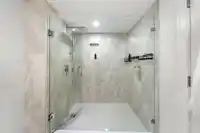 1704 1245 QUAYSIDE DRIVE - thumbnail 17