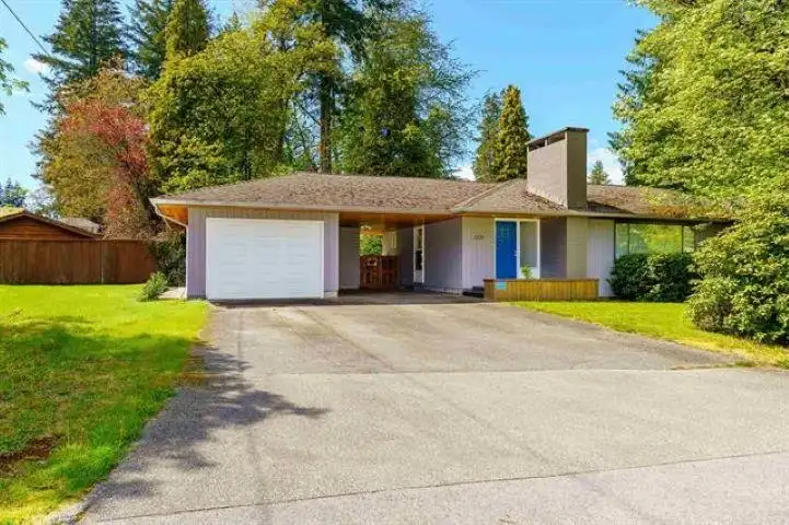 1209 CREST COURT - photo 1 of 27