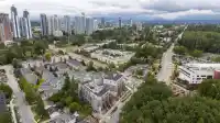 201 13883 LAUREL DRIVE - thumbnail 3