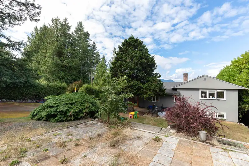 7195 ROCKLAND WYND - photo 3 of 14