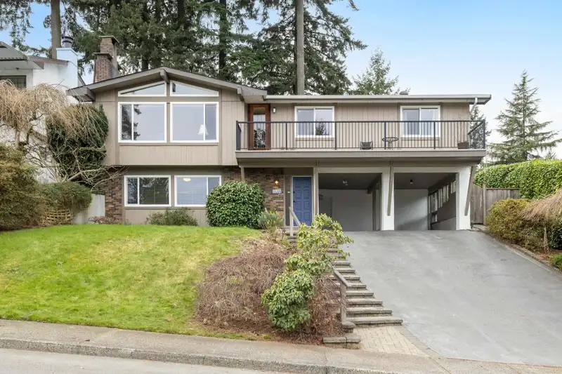 3156 COMPASS COURT - photo 1 of 40