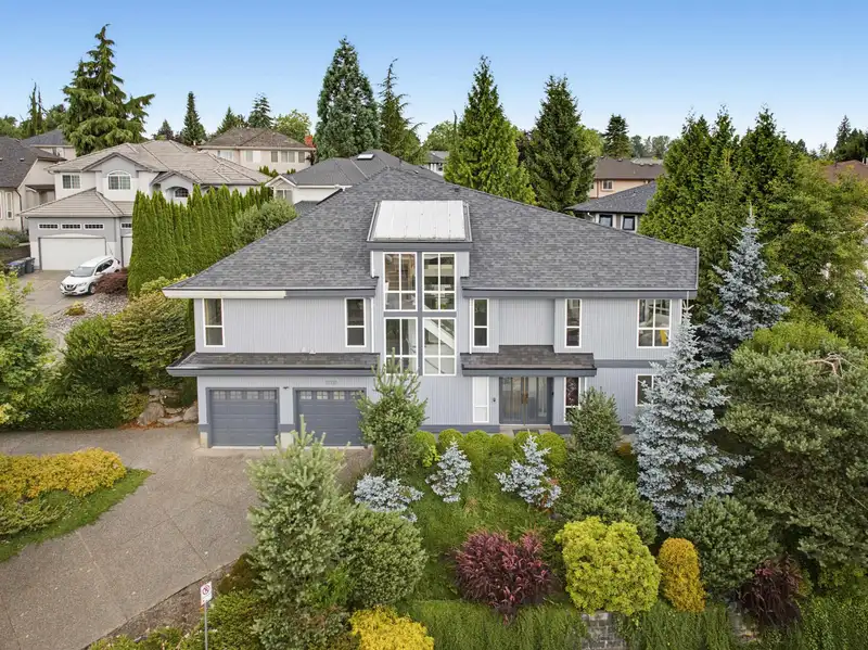 11151 164 STREET - photo 3 of 40
