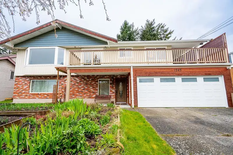 1243 PARKER STREET - photo 3 of 40