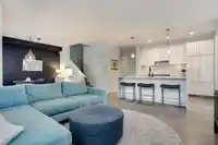24 5510 ADMIRAL WAY - thumbnail 6