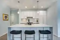24 5510 ADMIRAL WAY - thumbnail 8
