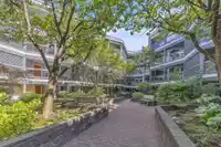 28 1345 W 4TH AVENUE - thumbnail 2