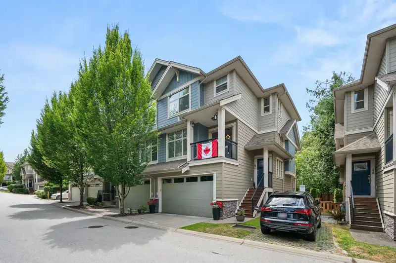 43 22225 50 AVENUE - photo 2 of 37