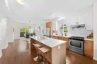 14 9533 TOMICKI AVENUE - thumbnail 3