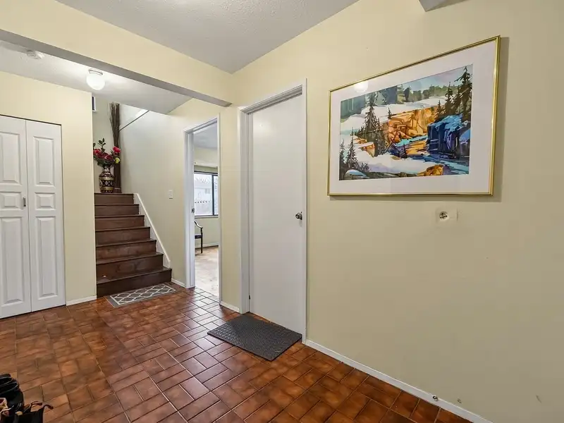 15097 95 AVENUE - photo 2 of 29