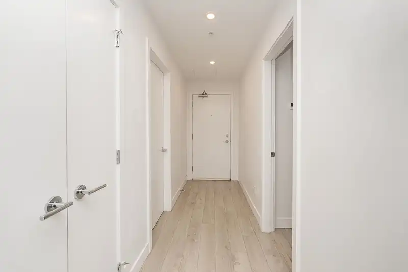 1802 518 WHITING WAY - photo 2 of 40