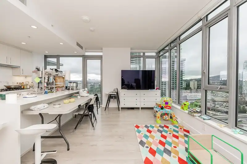 1802 518 WHITING WAY - photo 4 of 40