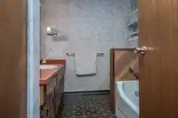 20873 47 AVENUE - thumbnail 24