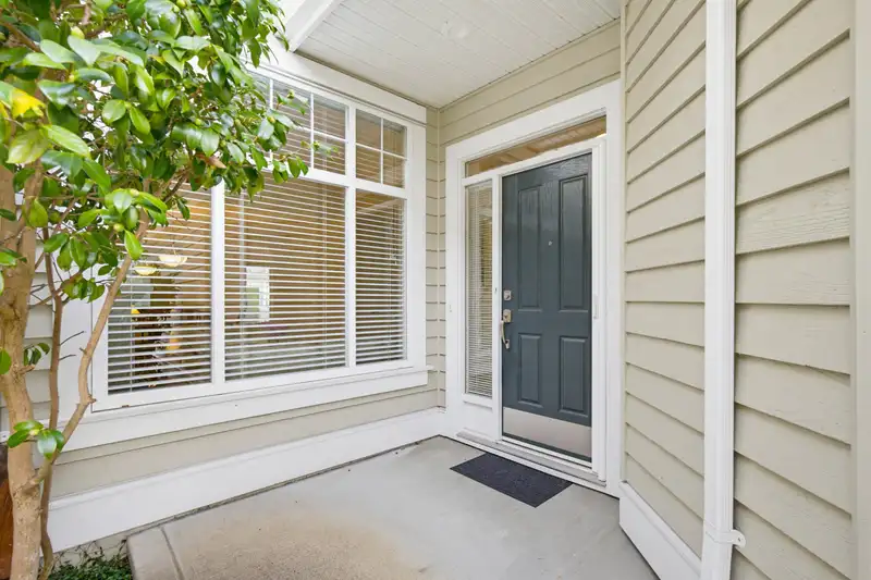 68 5900 FERRY ROAD - photo 3 of 31