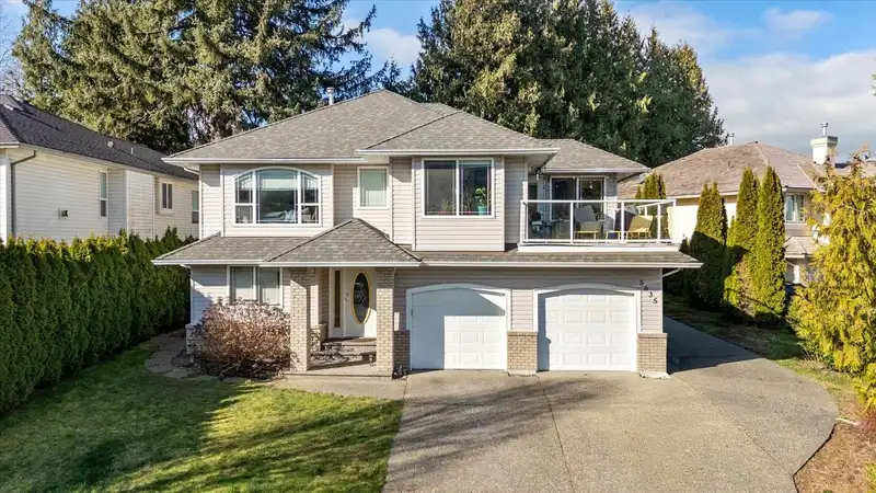 5635 VIEWPOINT PLACE - photo 1 of 28