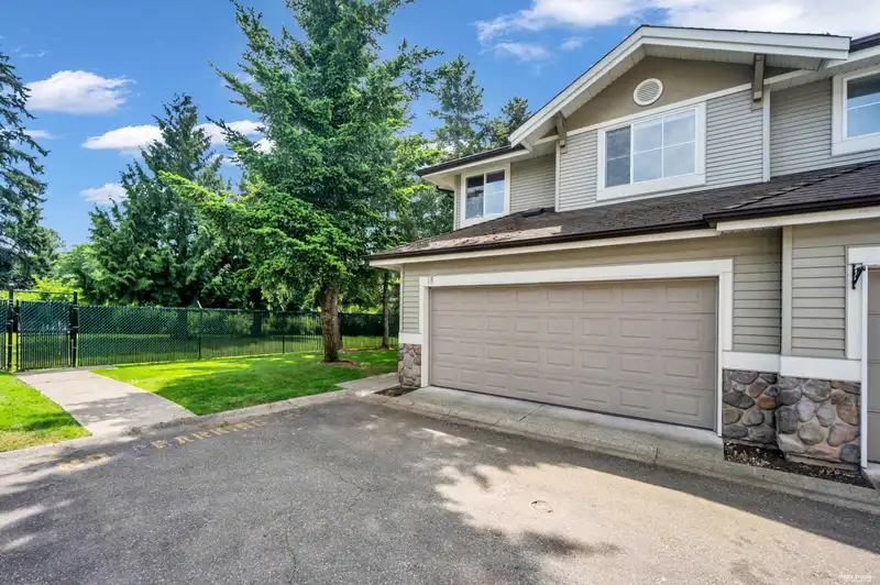 18 6950 120 STREET - photo 2 of 30