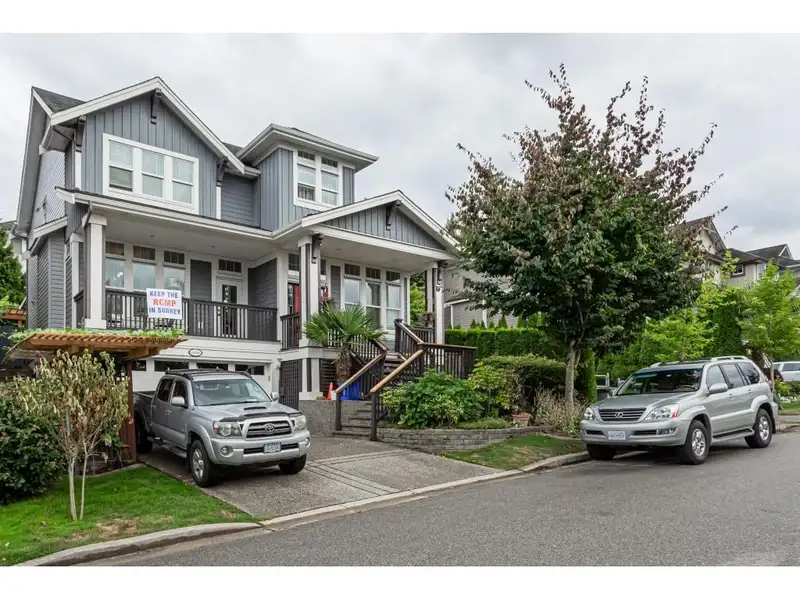 6100 163B STREET - photo 3 of 40