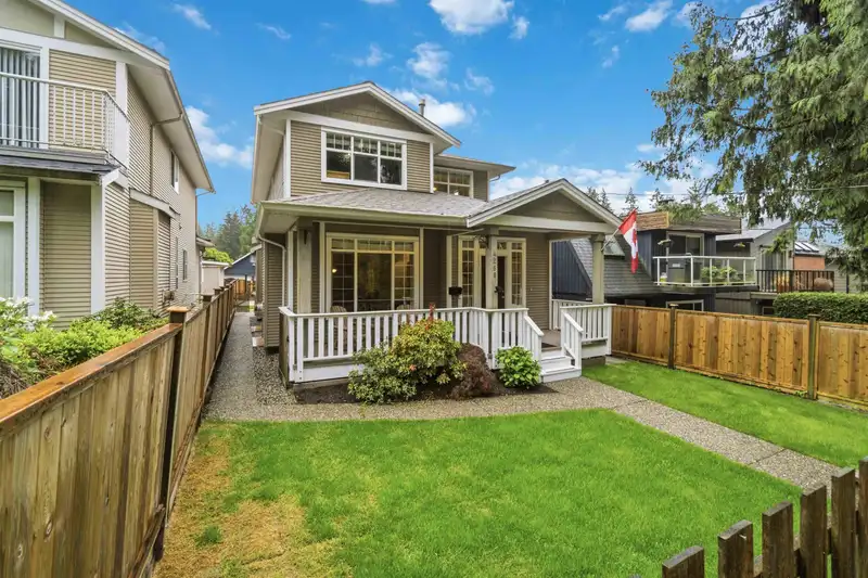 4268 HOSKINS ROAD - photo 4 of 40