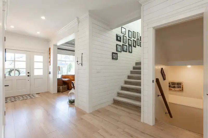 17383 3A AVENUE - photo 4 of 40