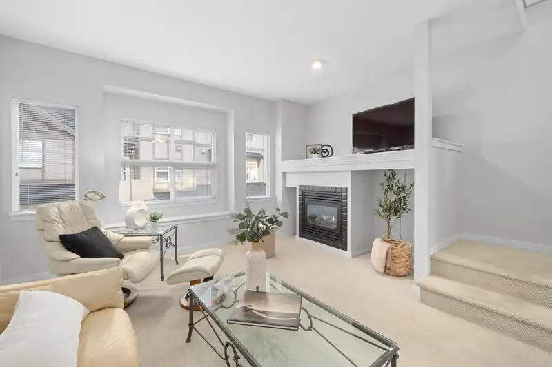 7 12677 63RD AVENUE - photo 2 of 28