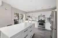 84 8930 WALNUT GROVE DRIVE - thumbnail 3