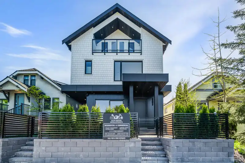 1 2636 MCGILL STREET - photo 1 of 28