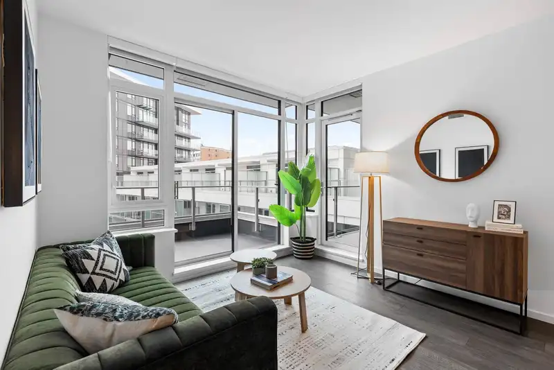 927 6300 MINORU BOULEVARD - photo 3 of 40