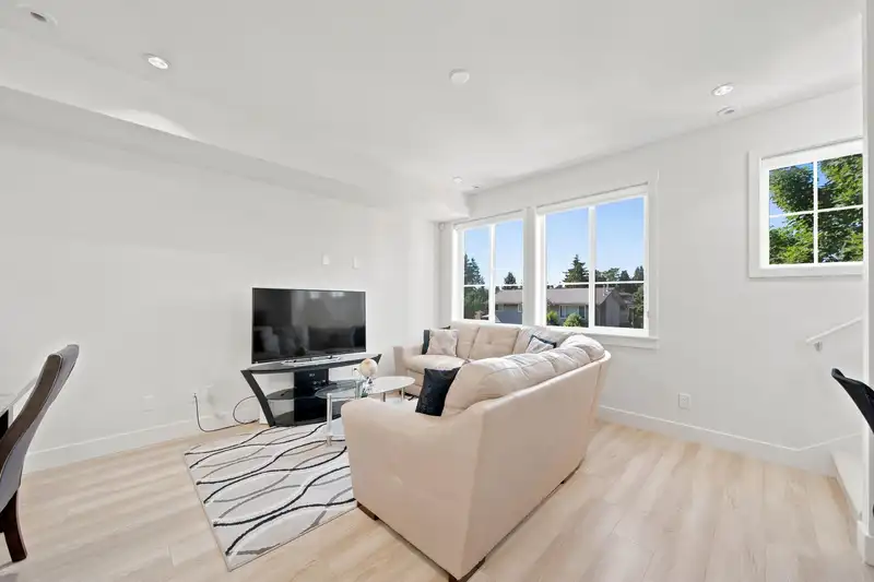 62 11556 72A AVENUE - photo 2 of 36
